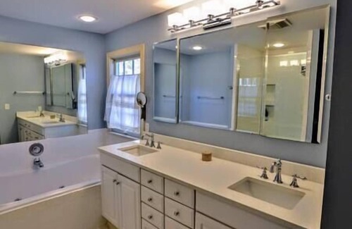 Easton Haus | Easton / St. Michaels Retreat