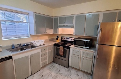 North Center Revitalization Association Wohnung | Easy Access to the Tri Cities!