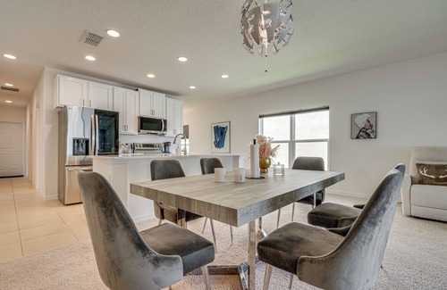 Groveland Haus | Easy Disney Day Trips: Family Home w/Pool Access