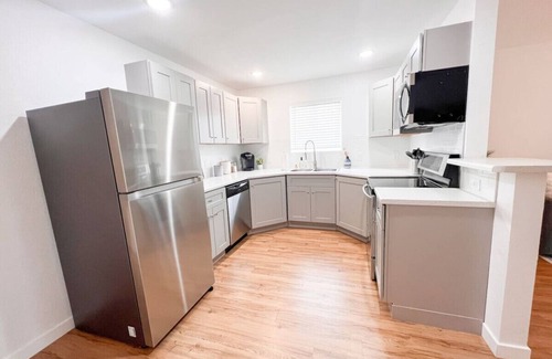 Pueblo Wohnung | Easy Self Check In 2BD1BA Renovated Hidden Gem