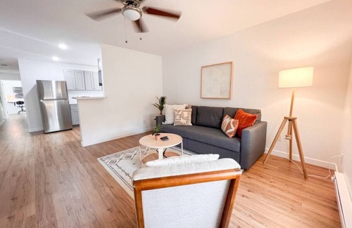 Pueblo Wohnung | Easy Self Check In 2BD1BA Renovated Hidden Gem