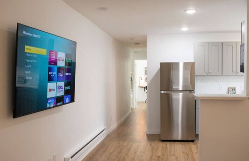 Pueblo Wohnung | Easy Self Check In 2BD1BA Renovated Hidden Gem