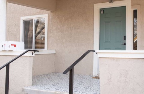 Pueblo Wohnung | Easy Self Check In 2BD1BA Renovated Hidden Gem