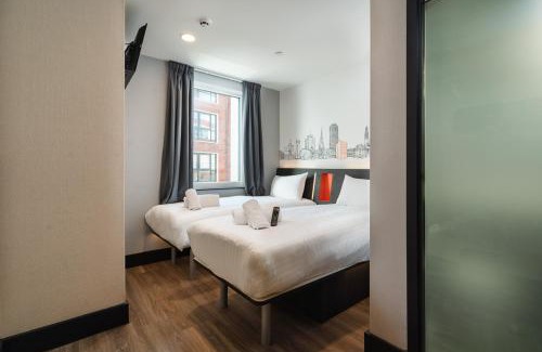 Adamsdown Hotel | easyHotel Cardiff