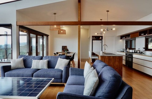 Primrose Sands Haus | Eco Waterfront Seclusion - Carlton Bluff House