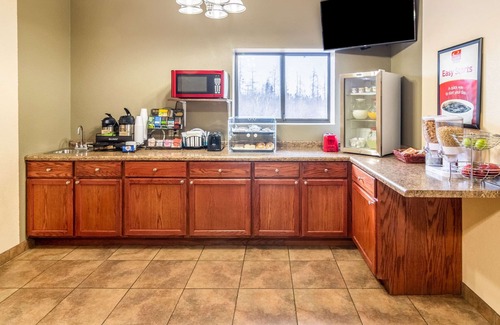 Cadillac Hotel | Econo Lodge Cadillac