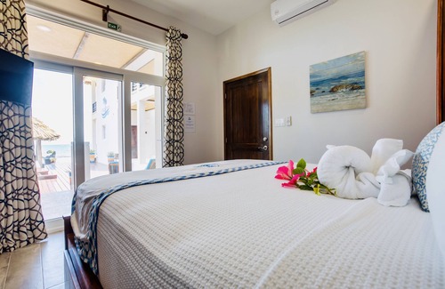 Placencia Resort | Economy Studio direkt am Strand mit Poolbar