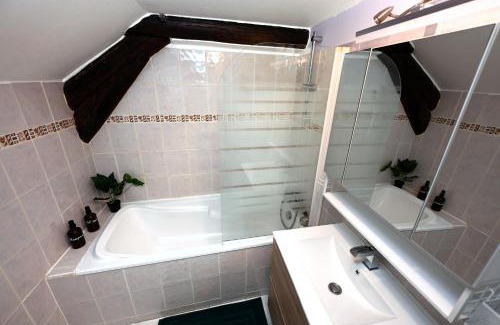 Rives de Meurthe Wohnung | Ecrin calme à Nancy - A deux pas de la place Stanislas Appart 2ch