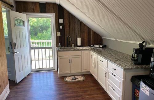 Allen Wohnung | Eden Farm: Private Studio Minutes from Salisbury