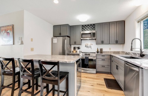 Bethel Haus | Eden Ridge Townhouse 6-G | 2 Bed, 2 Bath