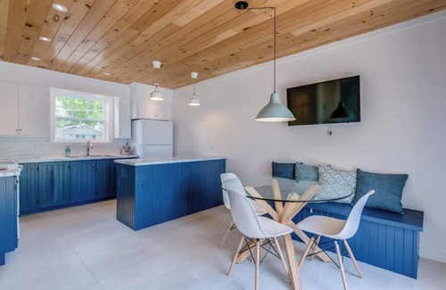 Stanstead Township Skihütte | Edge of Lake Lovering - Spa - Solstice