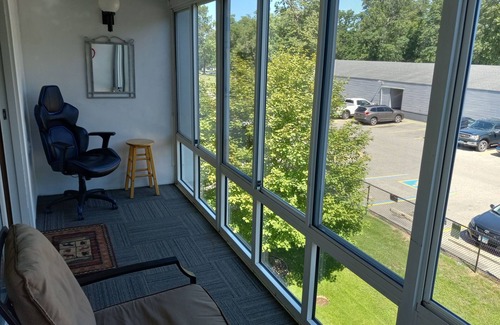 Detroit Lakes Eigentumswohnung | Edgewater Condo, central location, beach, dock, indoor & outdoor pools, sauna.