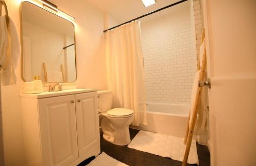 Detroit - Shoreway Wohnung | Edgewater Stay on W78th