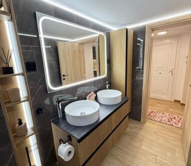 Katerini Wohnung | Efesou Large Apartment