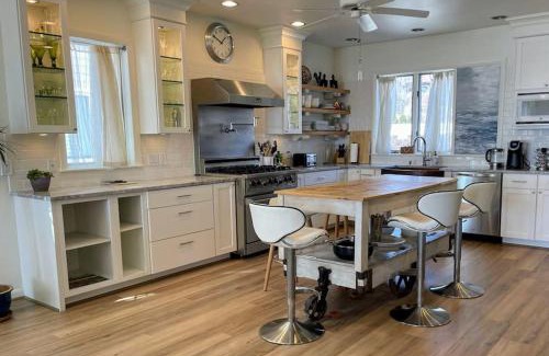 Swampscott Haus | Egg Rock House - 4BR, 4.5BA - Modern Oceanfront