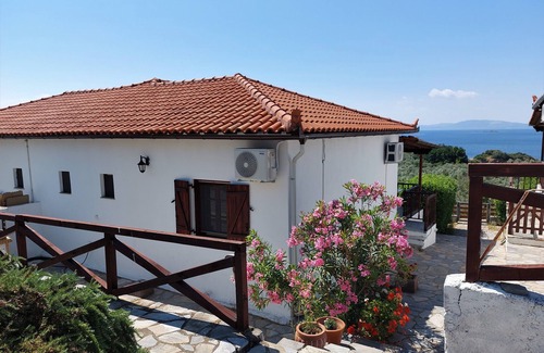 Pella Region Villa | Eione villa on Paleo Trikeri Island with great sea views
