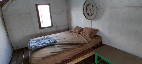 Jerowaru Haus | Ekas beach floating houuse and resto