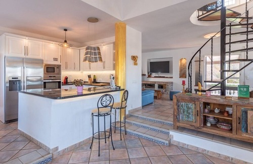 Sayalonga Villa | El Arco Iris de la Montana Sayalonga by Ruralidays