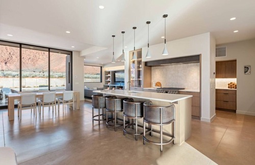 Ivins Haus | Modern Luxury Desert Home w/Pool