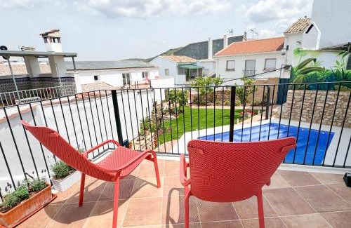 Castillo de Locubin Haus | El Jardín de Castillo - Calma y Slow life