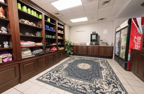 Lackey Wohnung | Elegant 1BR Stay Featuring Outdoor Dining Area + Peaceful Surroundings | 2 Units