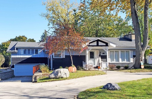 Wood Dale Haus | Elegant 3BD Chalet! đ˛15min to ORD/Train 2 Dwntwn!