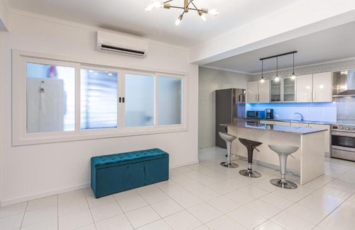Fatima Wohnung | Elegant and spacious 3 bedroom 3 bath apartment 10 mins to the Sanctury!!
