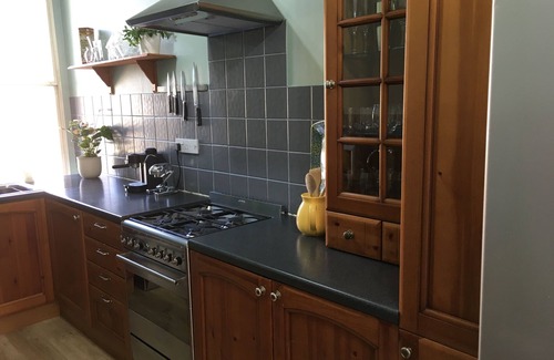 Bath Wohnung | Die elegante Georgian Maisonette im Stadtzentrum ist über die beiden besten Geschäfte verteilt