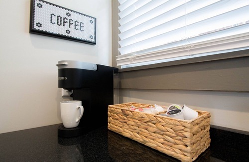 Five Points South Haus | Elegant Historic Home Downtown For Groups