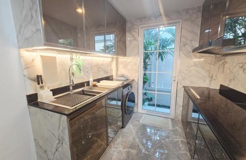 Nonthaburi Haus | Elegant Home near MRT Central WestGate and Central WestVille 3 to 10 Min Drive