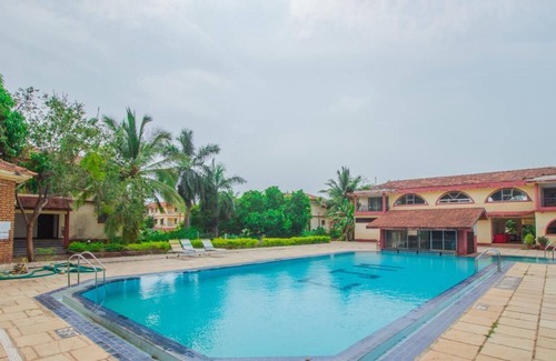 Fatrade Haus | Elegantes Haus mit Pool-Carmona Beach, Goa