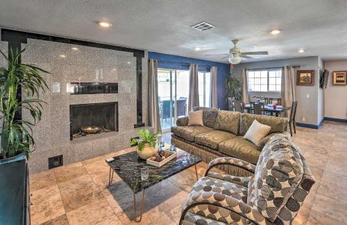 Glen Heather Estates Haus | Elegant Home with Pool Table 3 Mi to Vegas Strip!