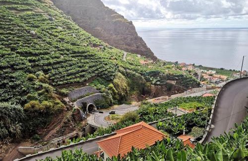 Estrela da Calheta Haus | Elegant House in Calheta, Sea View