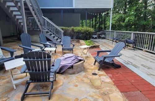 Marietta Haus | Elegant Retreat With Pool