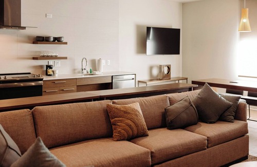 Reno/Tahoe Airport Hotel | Element Reno Experience District