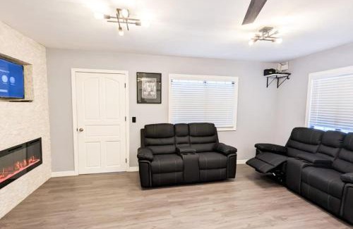 Santa Elena Haus | Elenas Modern 2BR Comfy Home