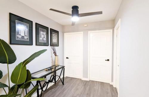 Santa Elena Haus | Elenas Modern 2BR Comfy Home