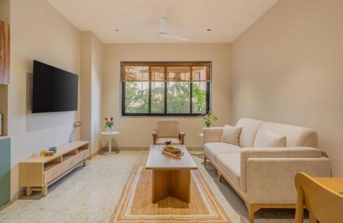 Saipem Wohnung | ELIVAAS 1 BHK with Jacuzzi & Lift - Kamerios Brisa