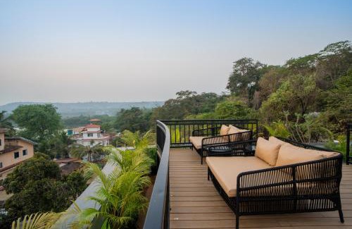 Saipem Wohnung | ELIVAAS 1 BHK with Rooftop Pool - Kamerios Skye