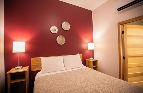 Elkader Bed & Breakfast | Downtown 2nd floor suite