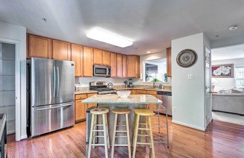 Elkridge Haus | Elkridge Townhome ~ 15 Mi to Dtwn Baltimore!