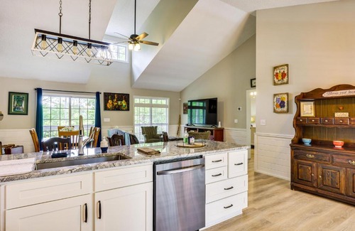 Ellijay Haus | Ellijay Escape Hike, Shop, Explore and More!