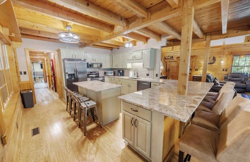 Ellijay Kabine | Ellijay Family Retreat - The Lodge