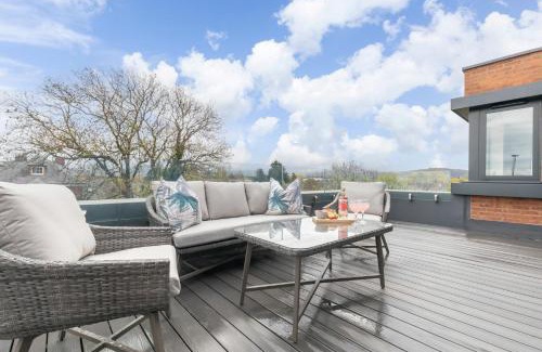 Gloucester Wohnung | Elliot Oliver - Stunning Three Bedroom Penthouse With Large Terrace & Parking