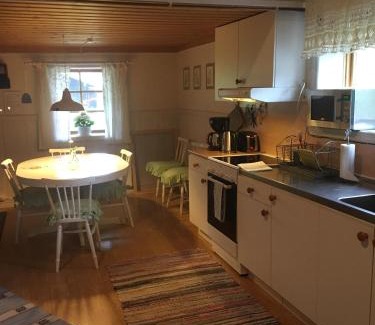 Vemhan Haus | Ellis Gården