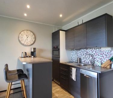 Ellivuori Wohnung | Ellivuori Suite with Sauna and Balcony