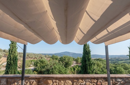 Panicale Wohnung | Elm Tree Apt In Farmhouse With Pool, Panicale, Italy