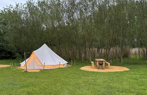 Cutnall Green Wohnung | Elmbridge Farm Damson Bell Tent