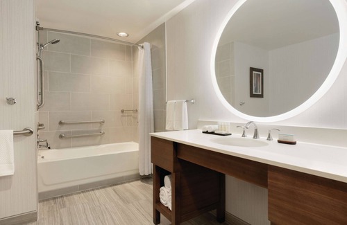 South Jordan Hotel | Embassy Suites by Hilton South Jordan Salt Lake City