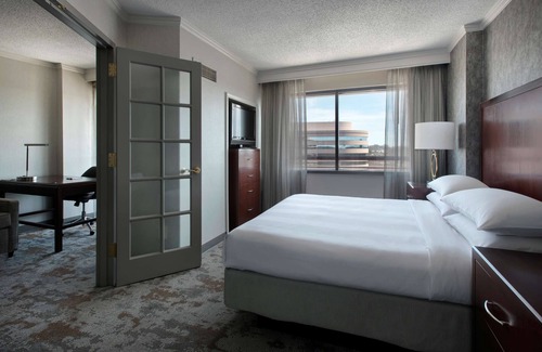 North Bethesda Hotel | Embassy Suites by Hilton Bethesda Washington DC